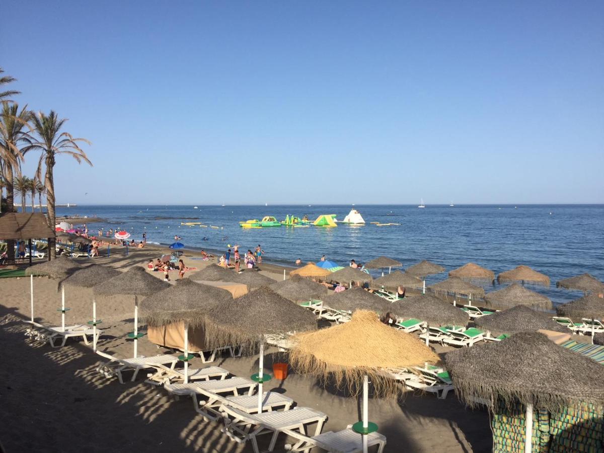 Victoria Luxury Beachfront Apartment In Benalmadena Costa Eksteriør bilde