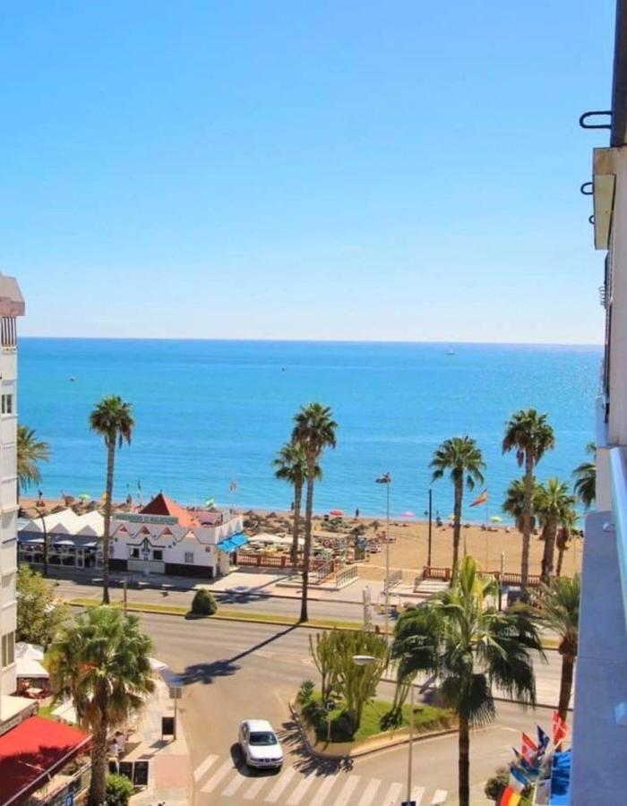 Victoria Luxury Beachfront Apartment In Benalmadena Costa Eksteriør bilde