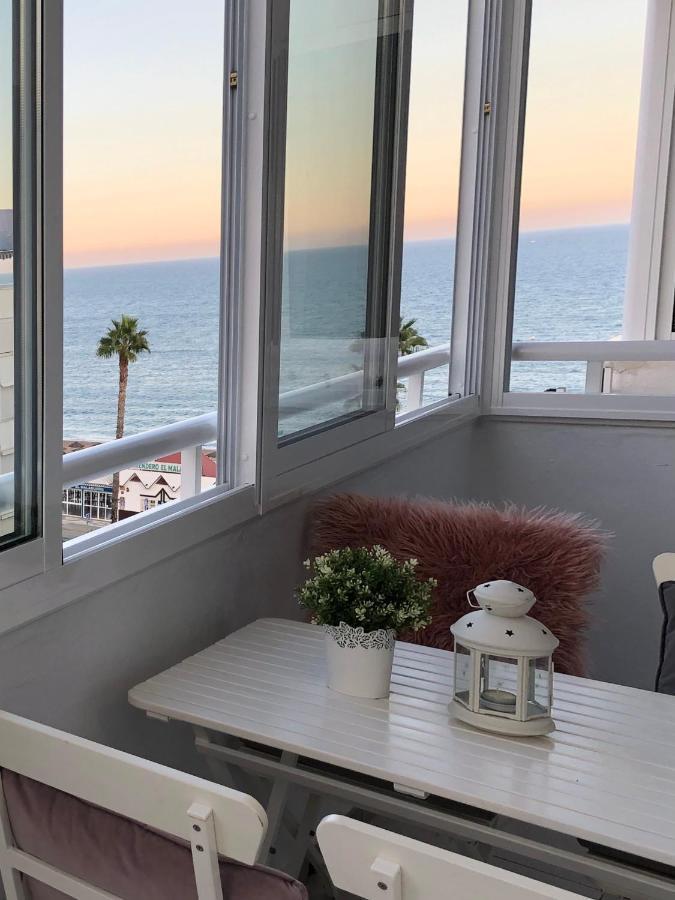 Victoria Luxury Beachfront Apartment In Benalmadena Costa Eksteriør bilde